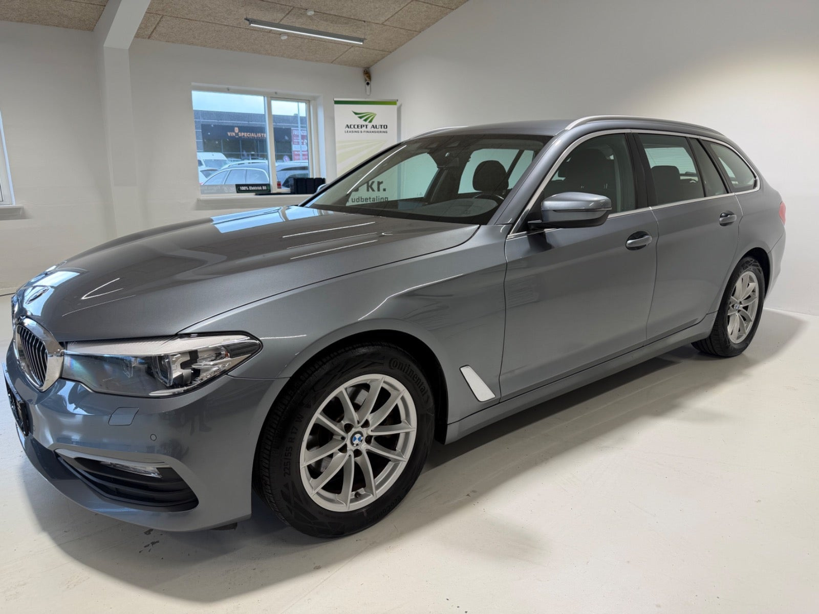 Grå BMW 520d fra 2018