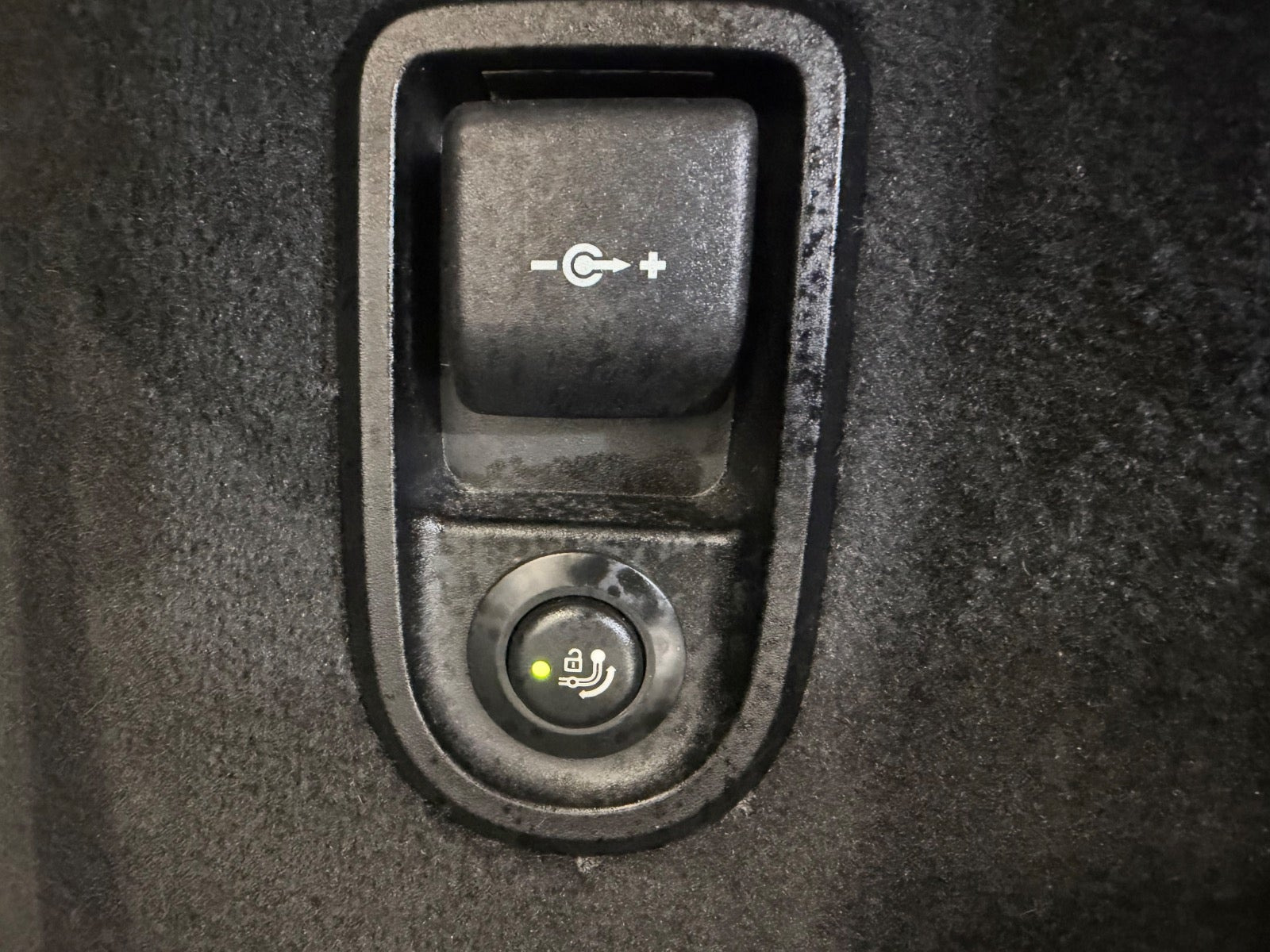 Grå BMW 520d fra 2018