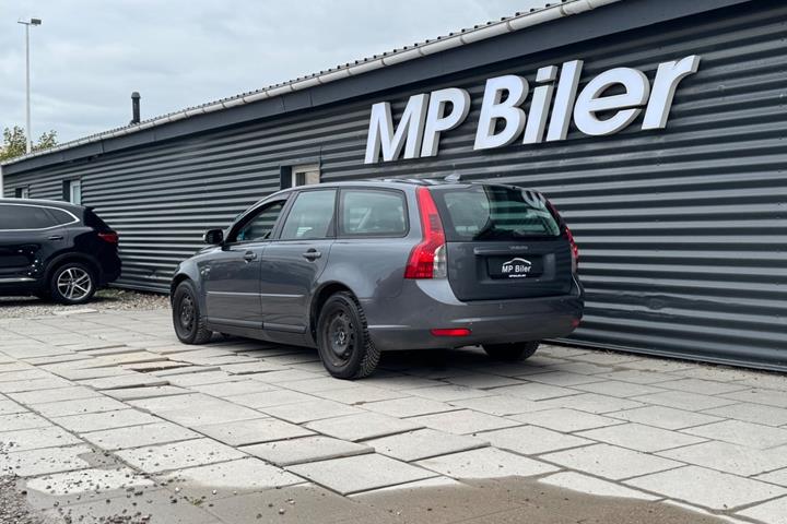 Sort Volvo V50 fra 2008