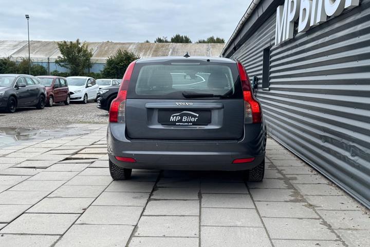 Sort Volvo V50 fra 2008