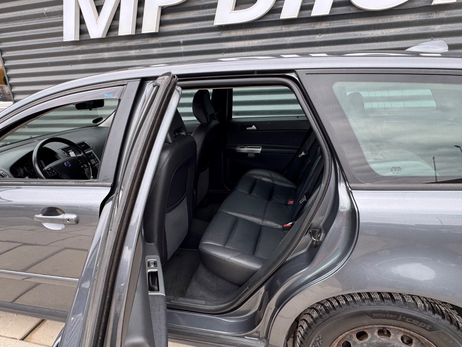 Sort Volvo V50 fra 2008