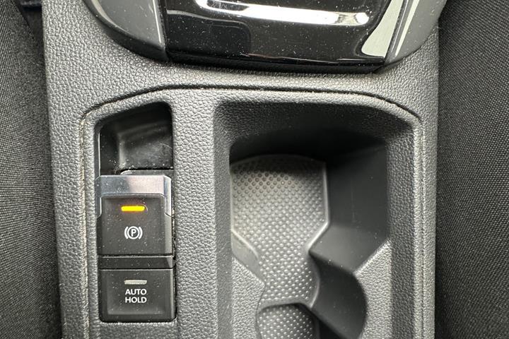 Hvid VW T-Roc fra 2020
