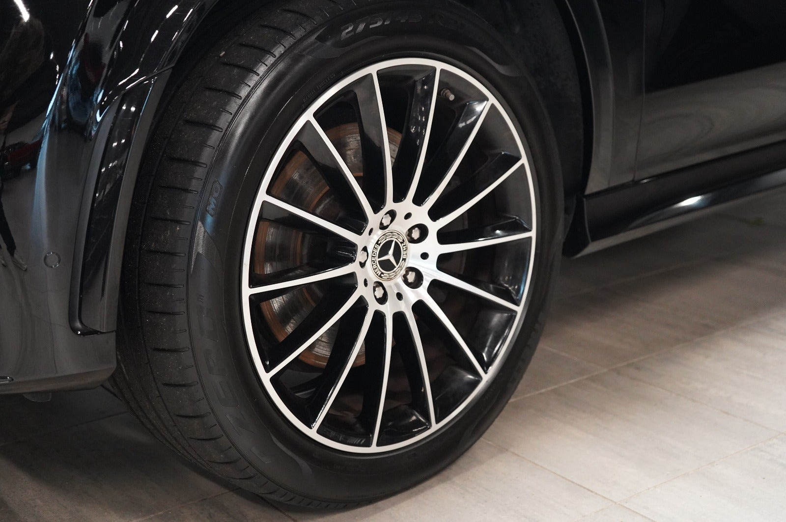 Sort Mercedes GLE350 de fra 2022