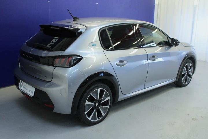 Sølv Peugeot e-208 fra 2023