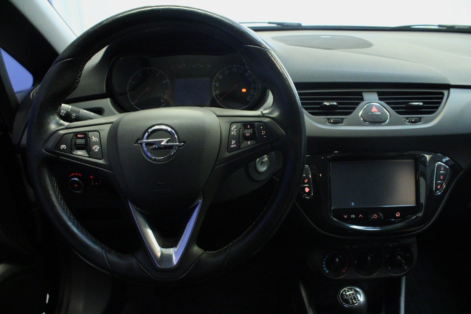 Sort Opel Corsa fra 2015
