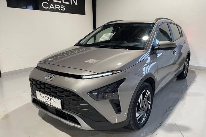 Grå Hyundai Bayon fra 2022