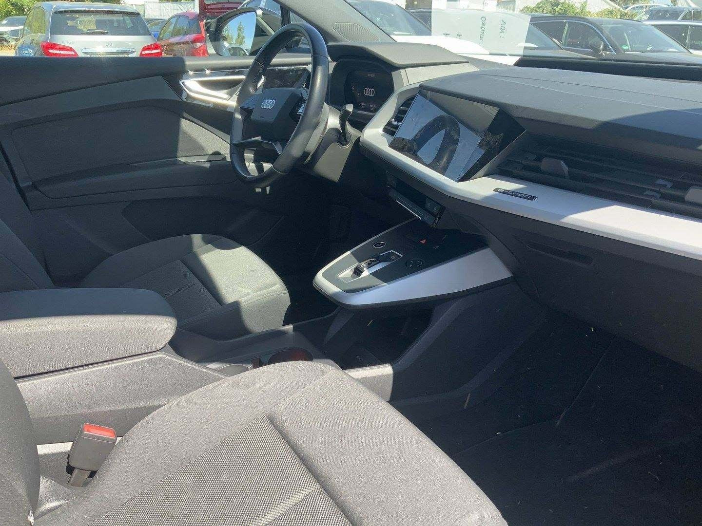 Sort Audi Q4 e-tron fra 2023