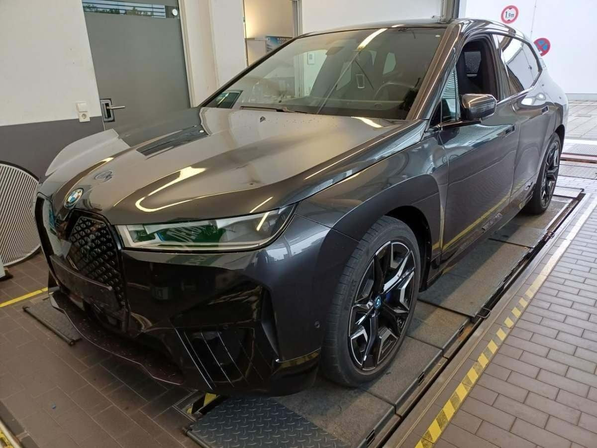 BMW iX xDrive40 Sport