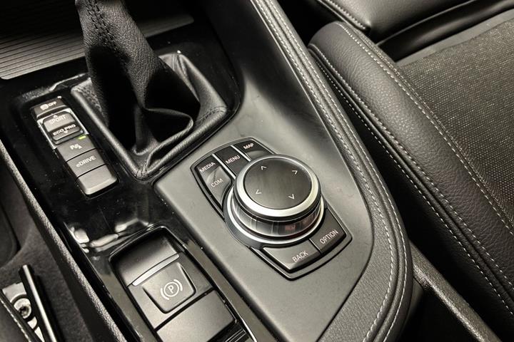 Hvid BMW X1 fra 2021