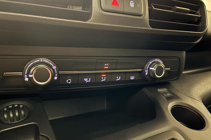 Blå Fiat E-Doblò fra 2023