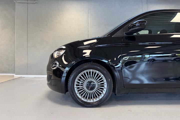 Sort Fiat 500e fra 2023