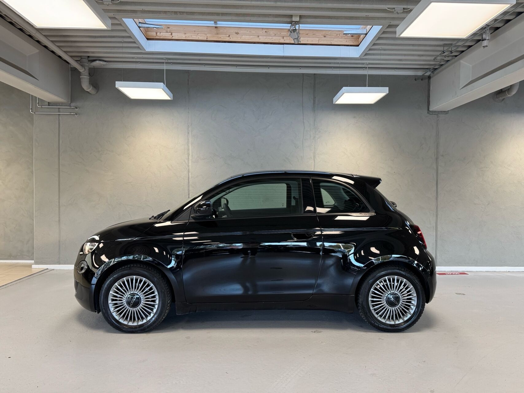 Sort Fiat 500e fra 2023