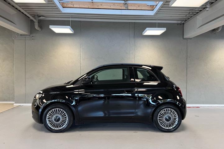 Sort Fiat 500e fra 2023