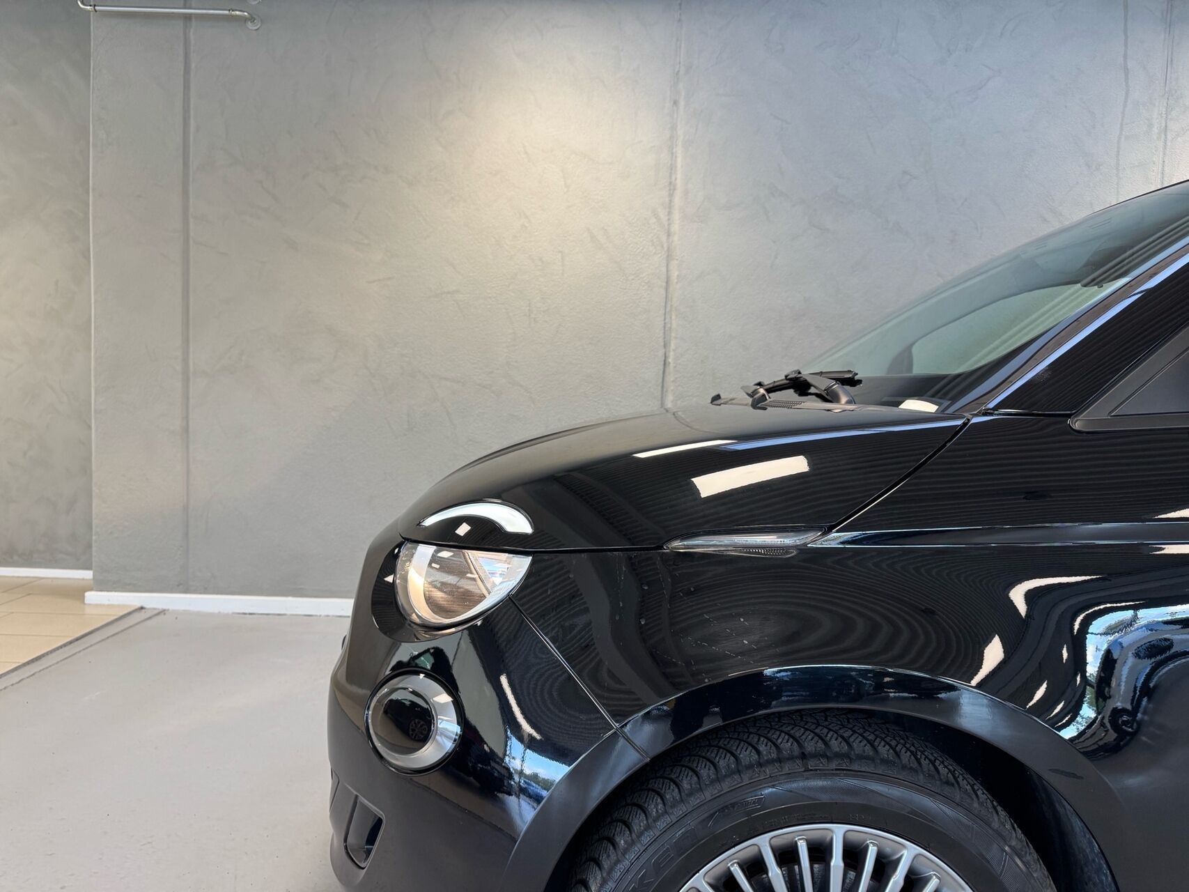 Sort Fiat 500e fra 2023