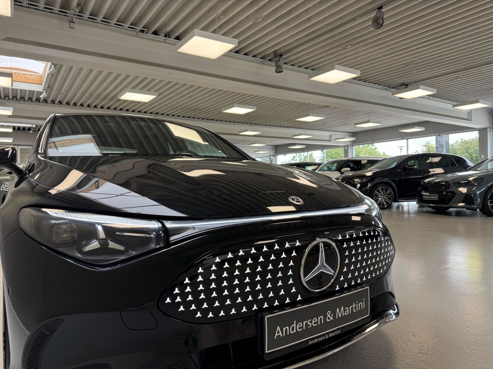 Sort Mercedes CLA250+ fra 2025