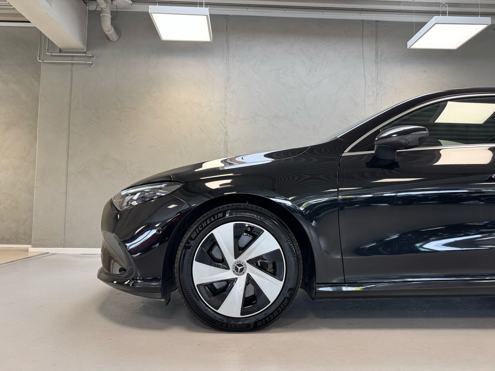 Sort Mercedes CLA250+ fra 2025