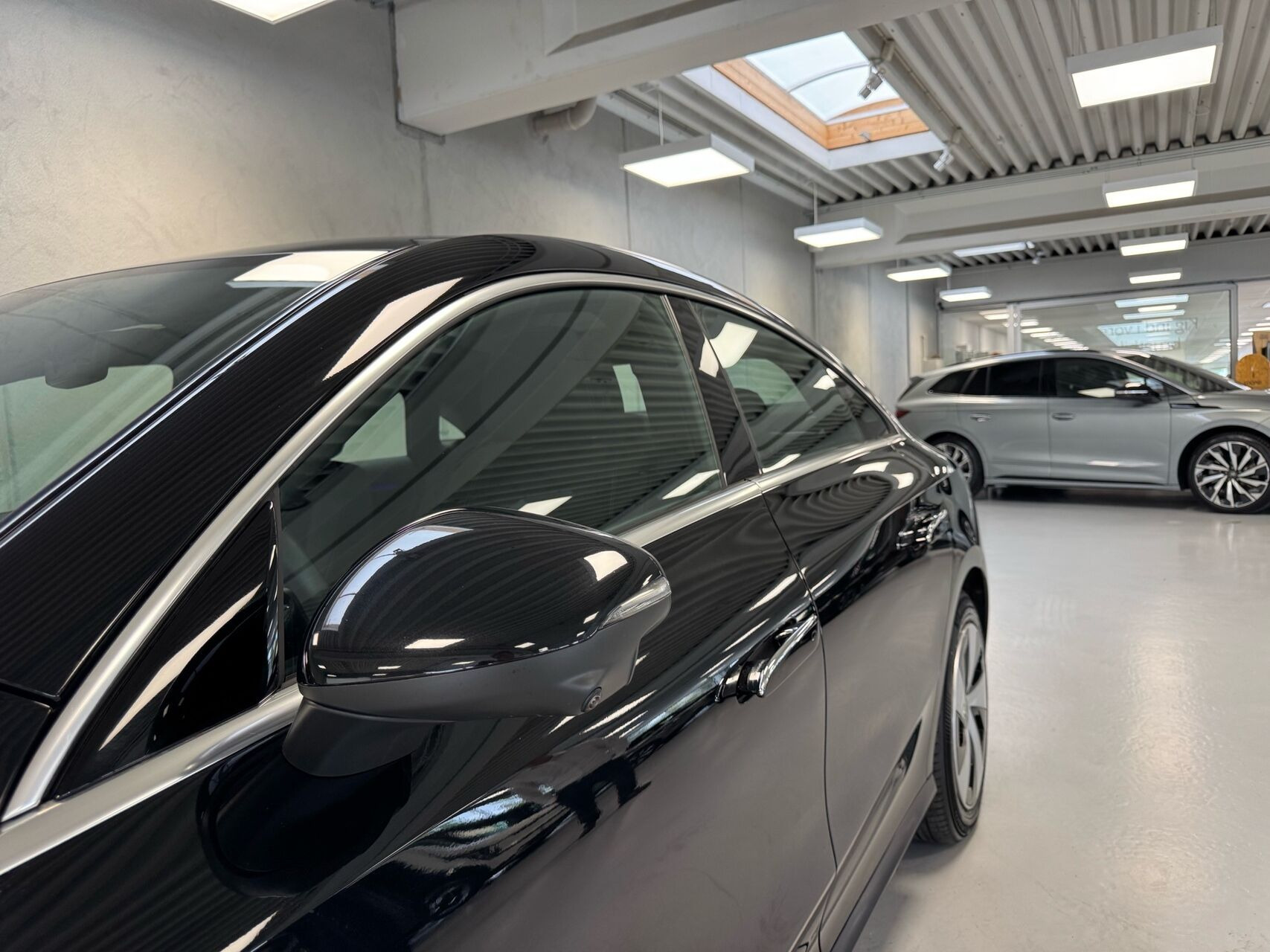 Sort Mercedes CLA250+ fra 2025