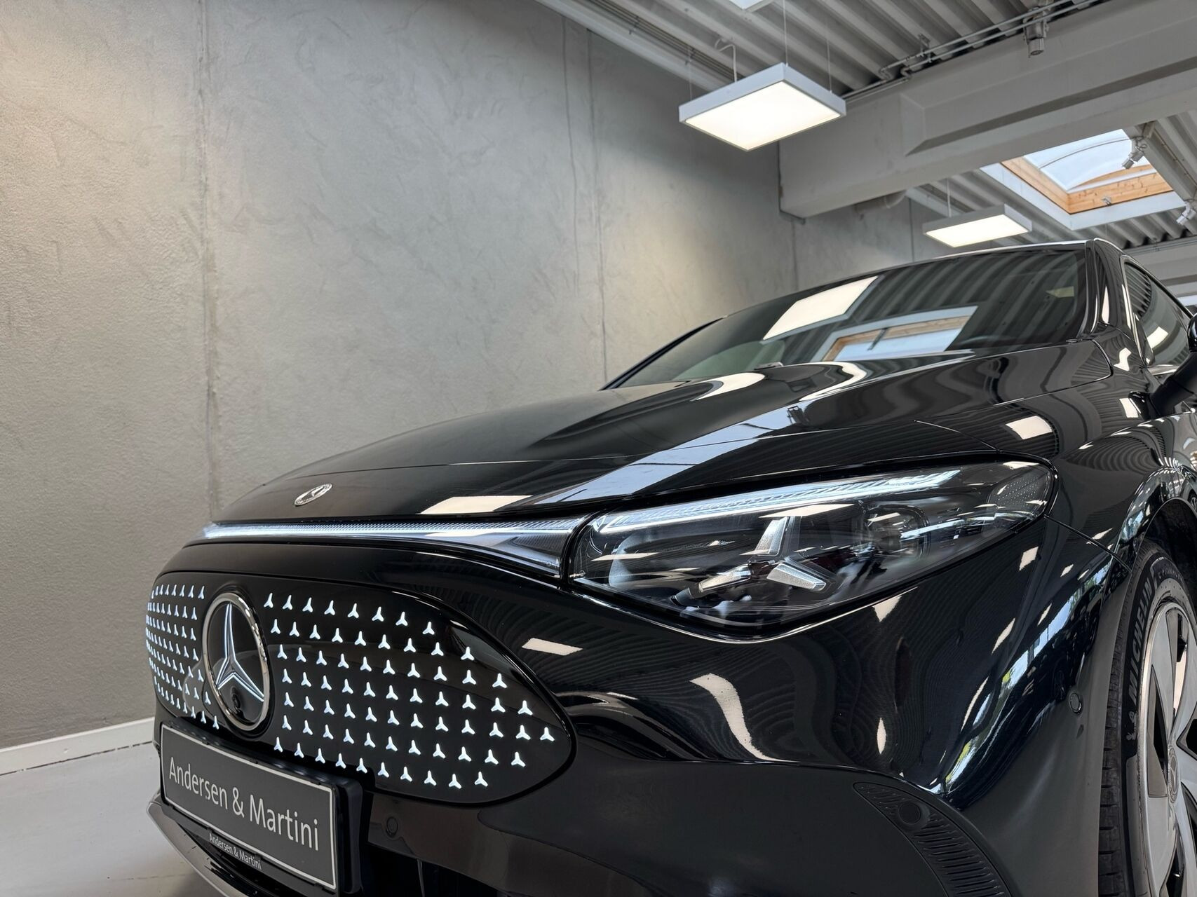 Sort Mercedes CLA250+ fra 2025