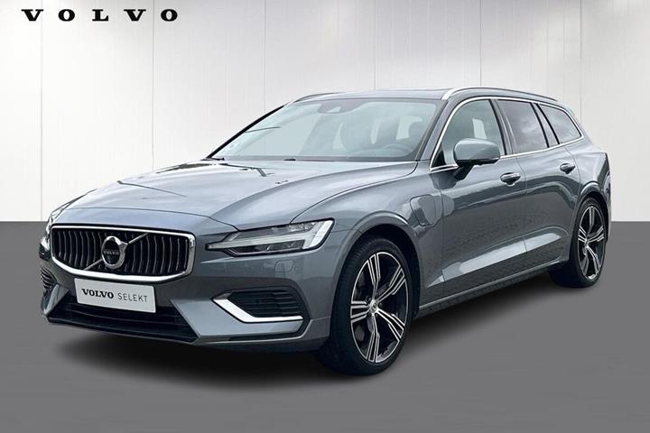Grå Volvo V60 fra 2021