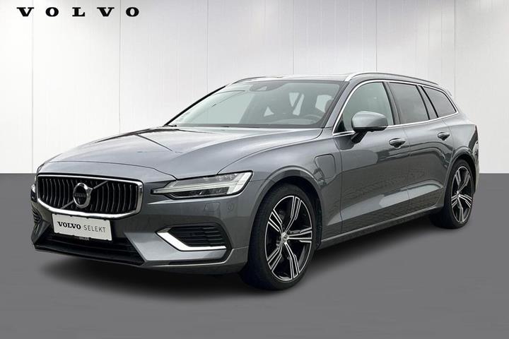 Grå Volvo V60 fra 2021