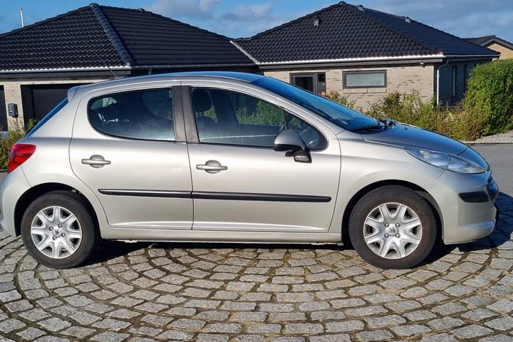 undefined Peugeot 207 fra 2006
