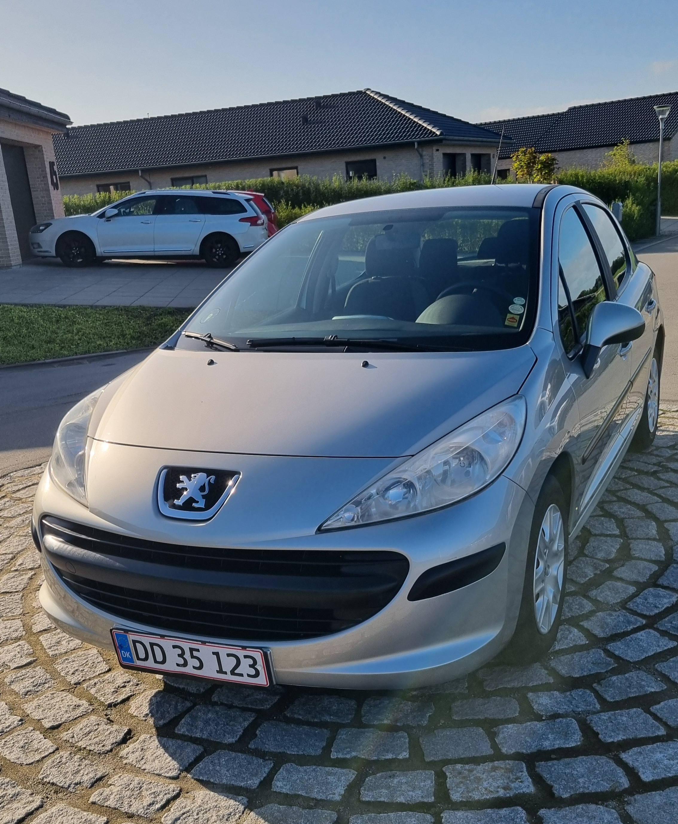 Peugeot 207 1,4  1.4 benzin 5 Døre