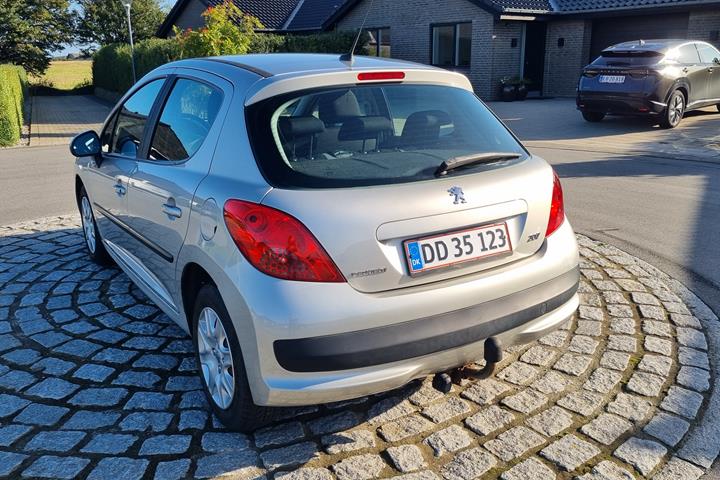 undefined Peugeot 207 fra 2006