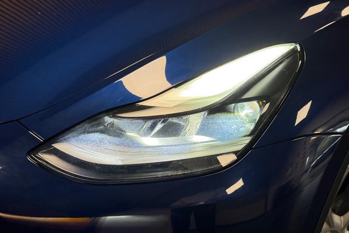 undefined Tesla Model Y fra 2021