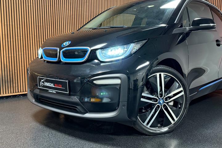 Sort BMW i3 fra 2020