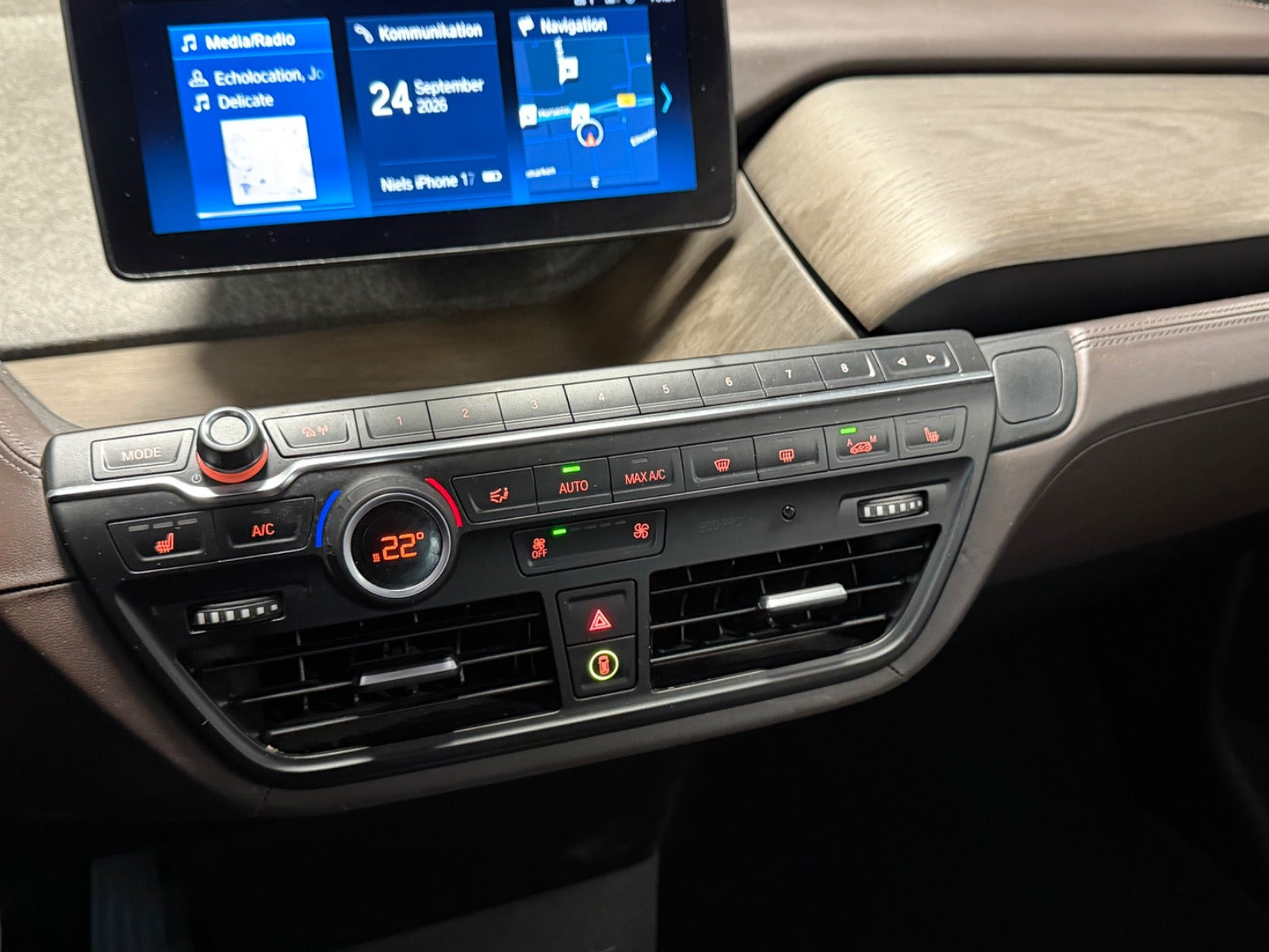 Sort BMW i3 fra 2020