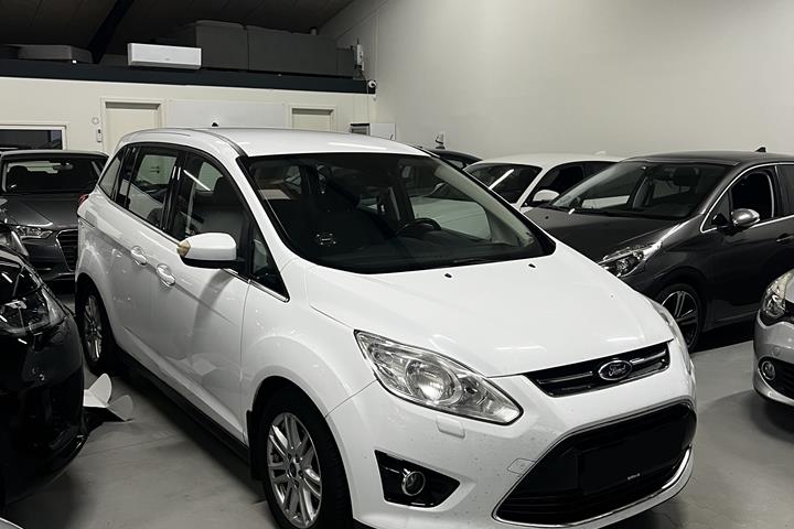 Hvid Ford C-MAX fra 2015