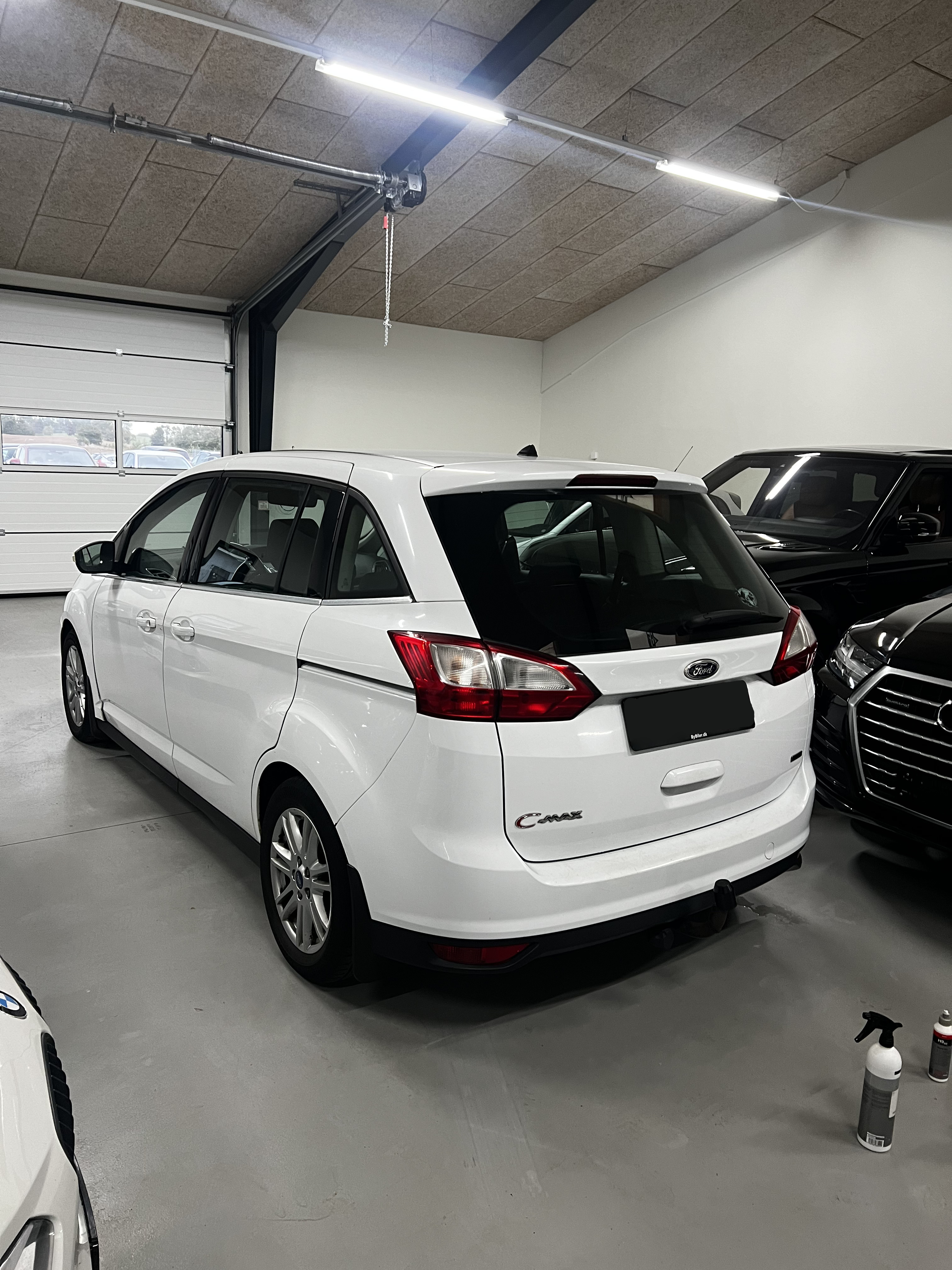 Hvid Ford C-MAX fra 2015