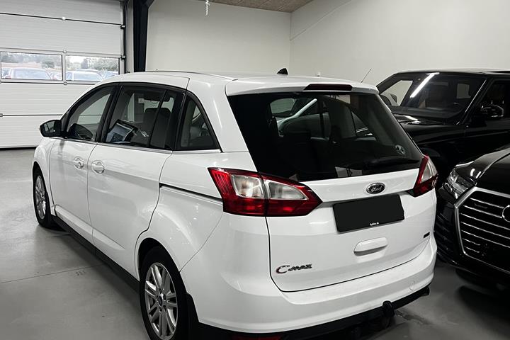 Hvid Ford C-MAX fra 2015