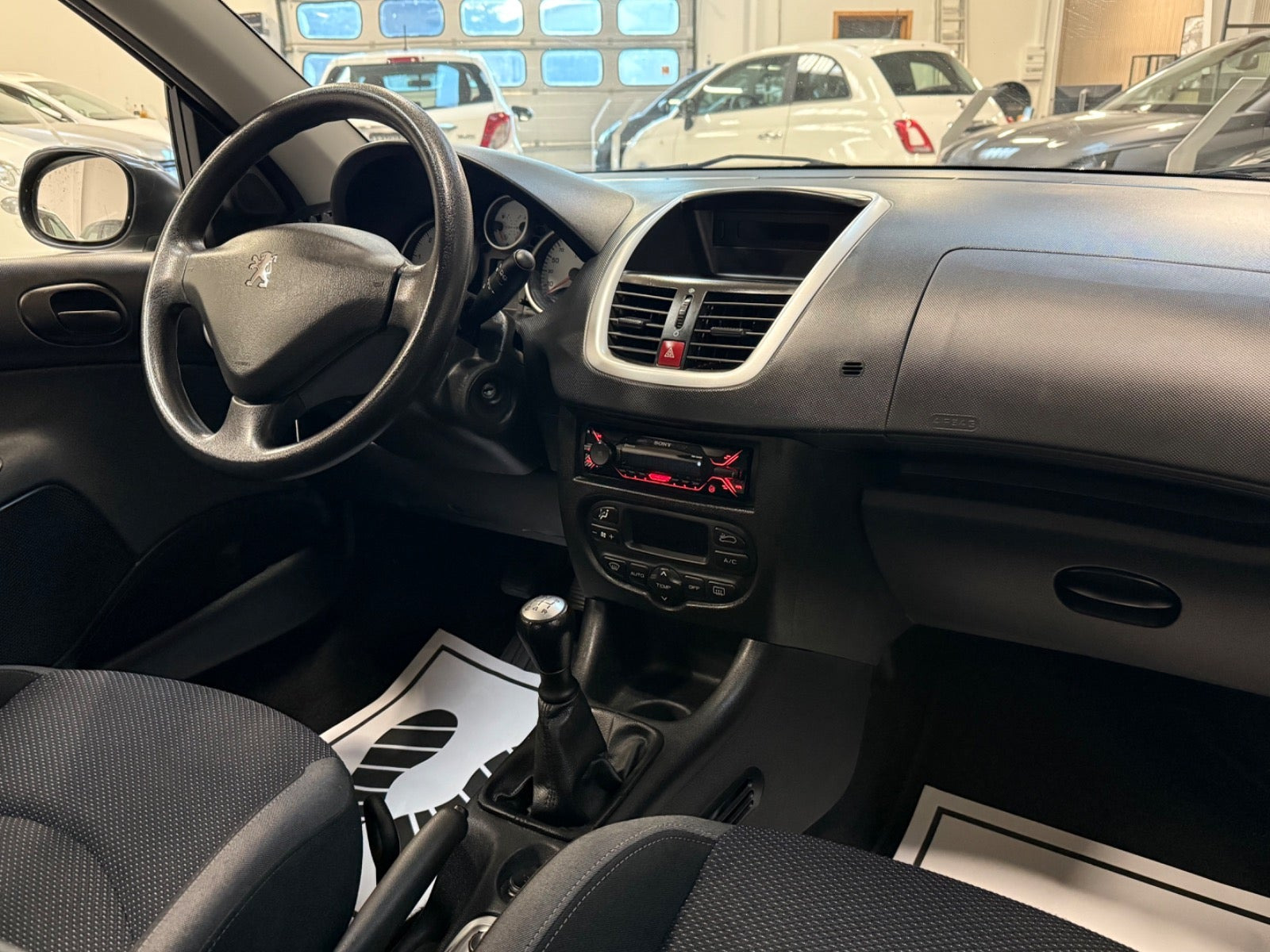 undefined Peugeot 206+ fra 2011