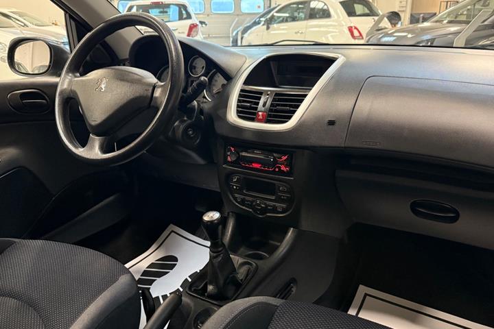 undefined Peugeot 206+ fra 2011