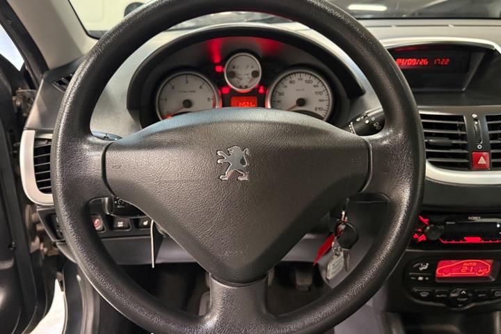 undefined Peugeot 206+ fra 2011