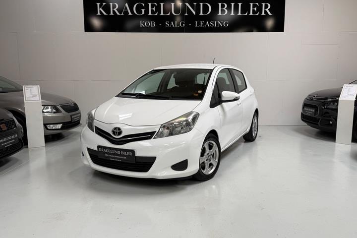 undefined Toyota Yaris fra 2011