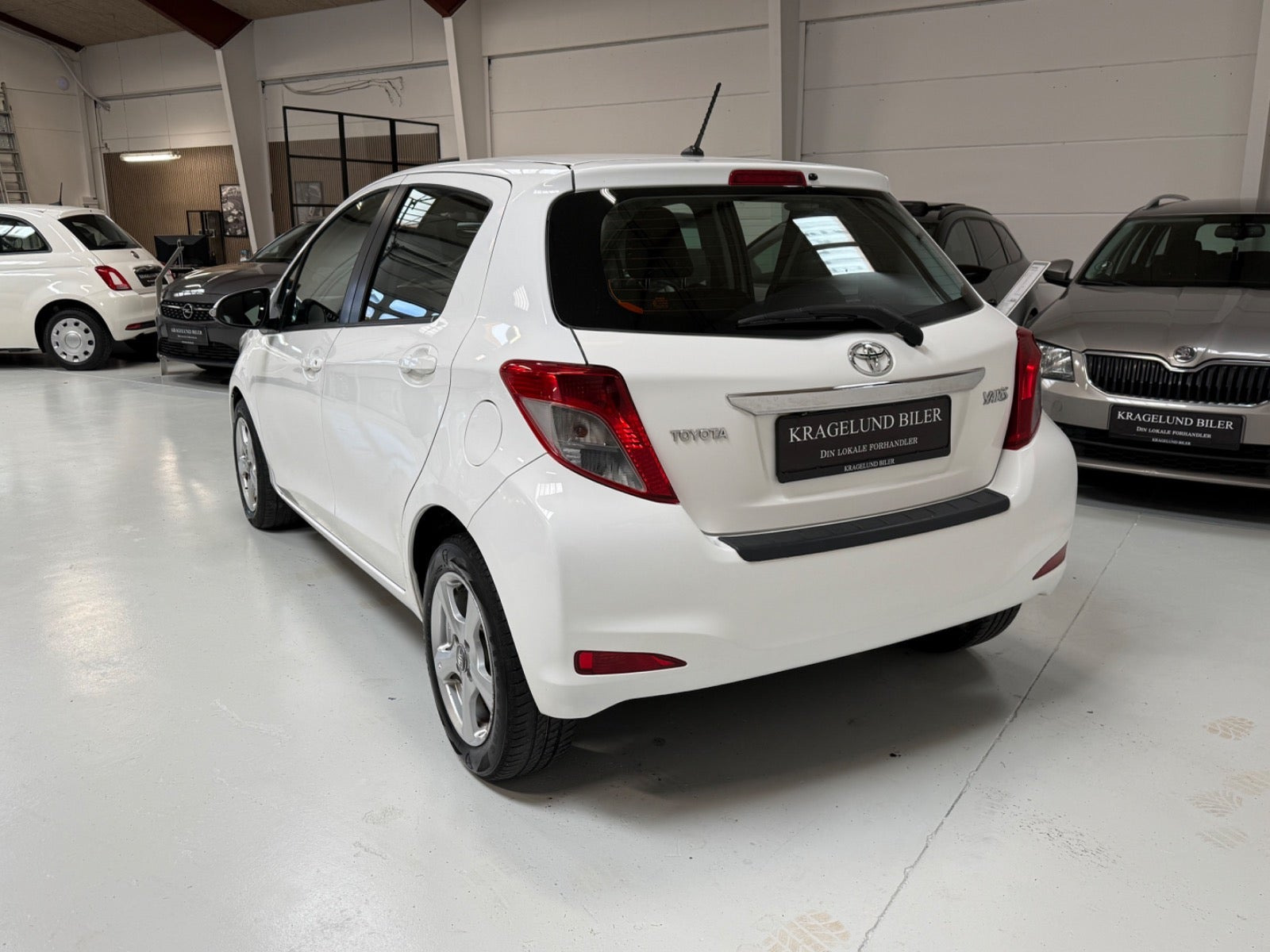 undefined Toyota Yaris fra 2011