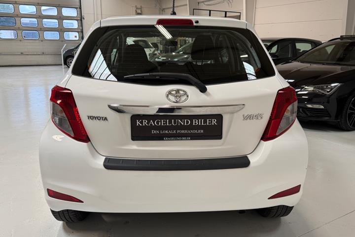 undefined Toyota Yaris fra 2011