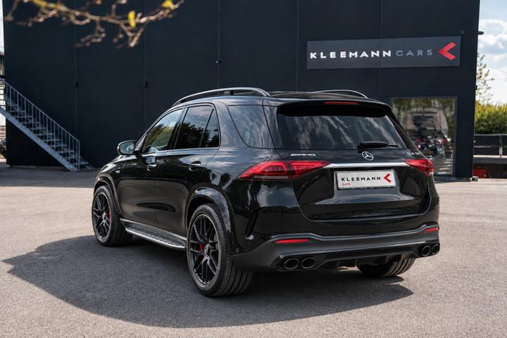 Sort Mercedes GLE53 fra 2026