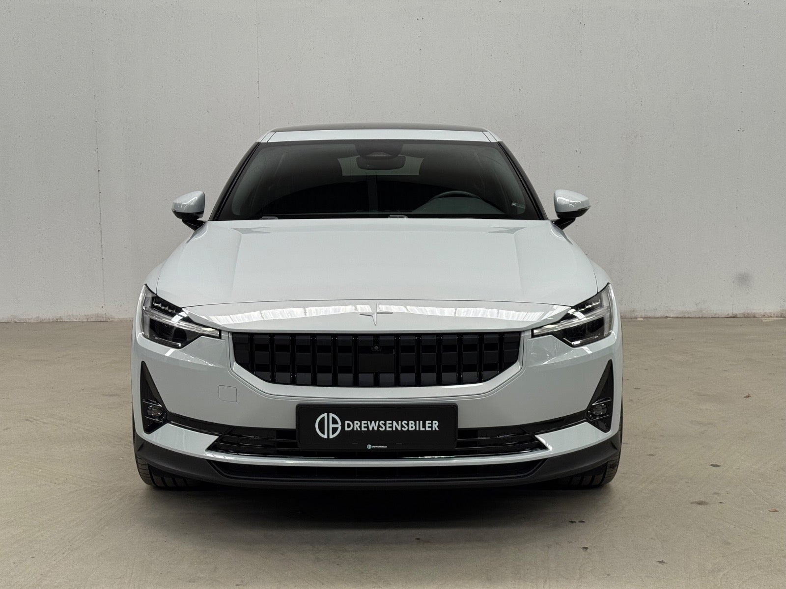 Hvid Polestar 2 fra 2023