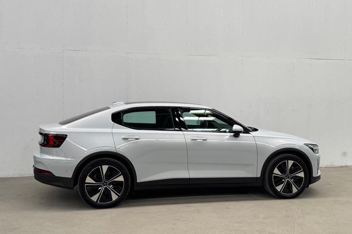 Hvid Polestar 2 fra 2023