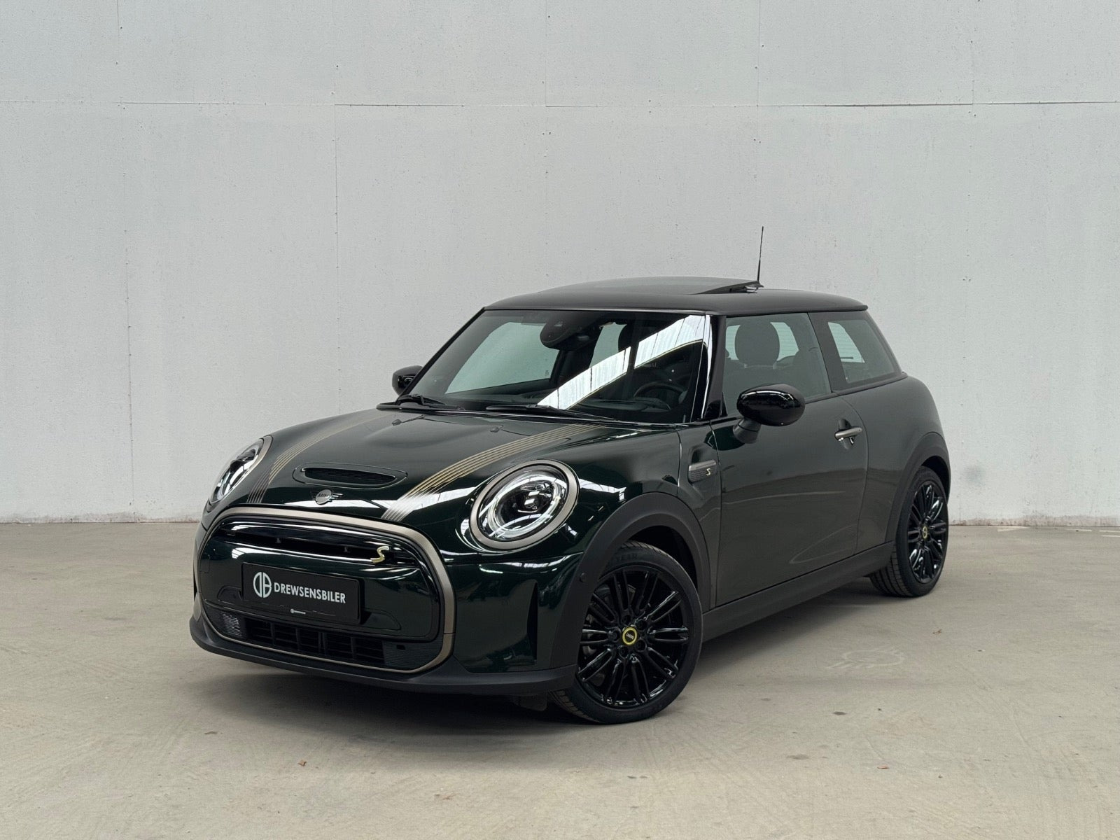 Mini Cooper SE Resolute Edition