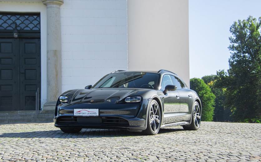 Porsche Taycan 4 Performance+ Cross Turismo