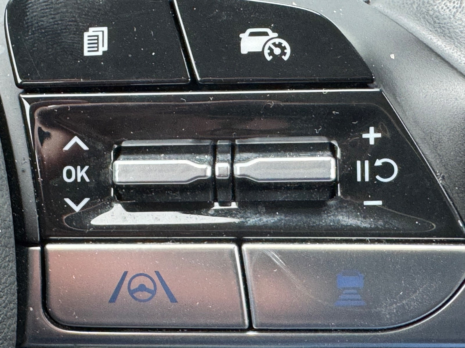Blå Hyundai Tucson fra 2022