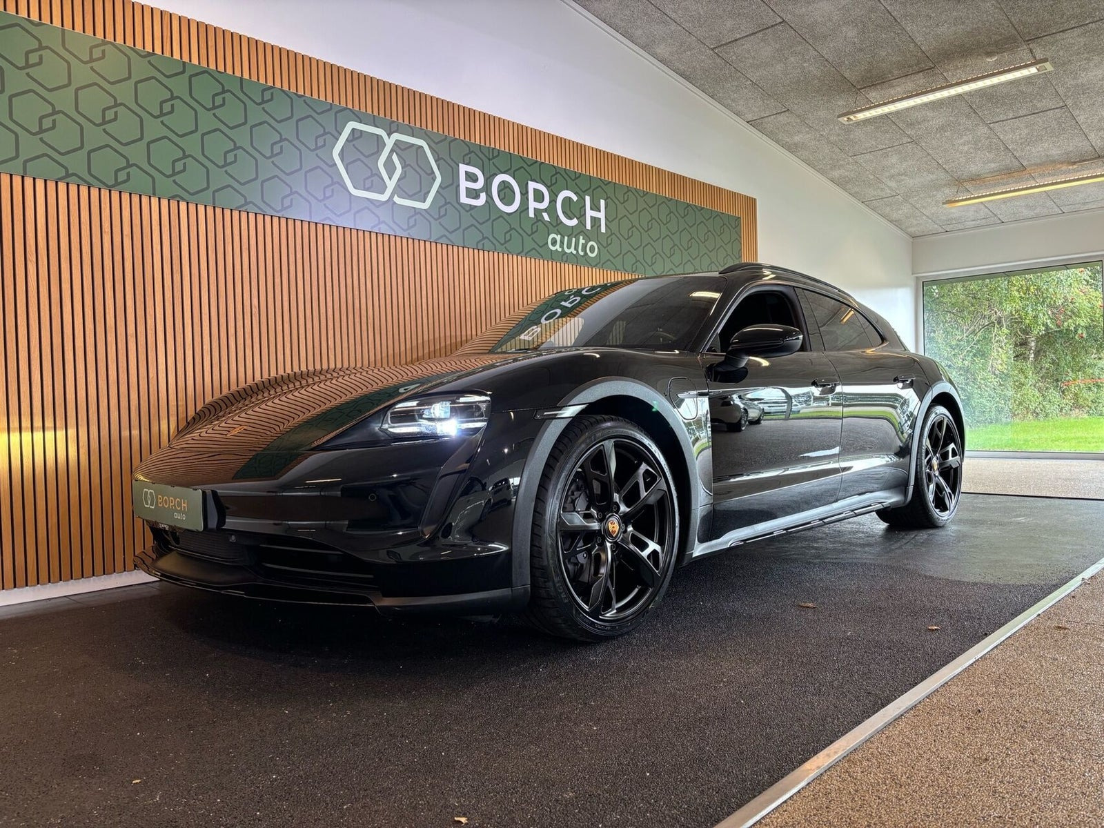 Porsche Taycan Performance+ Sport Turismo