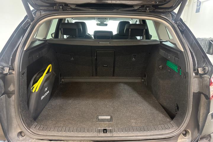 Sort Skoda Enyaq fra 2023