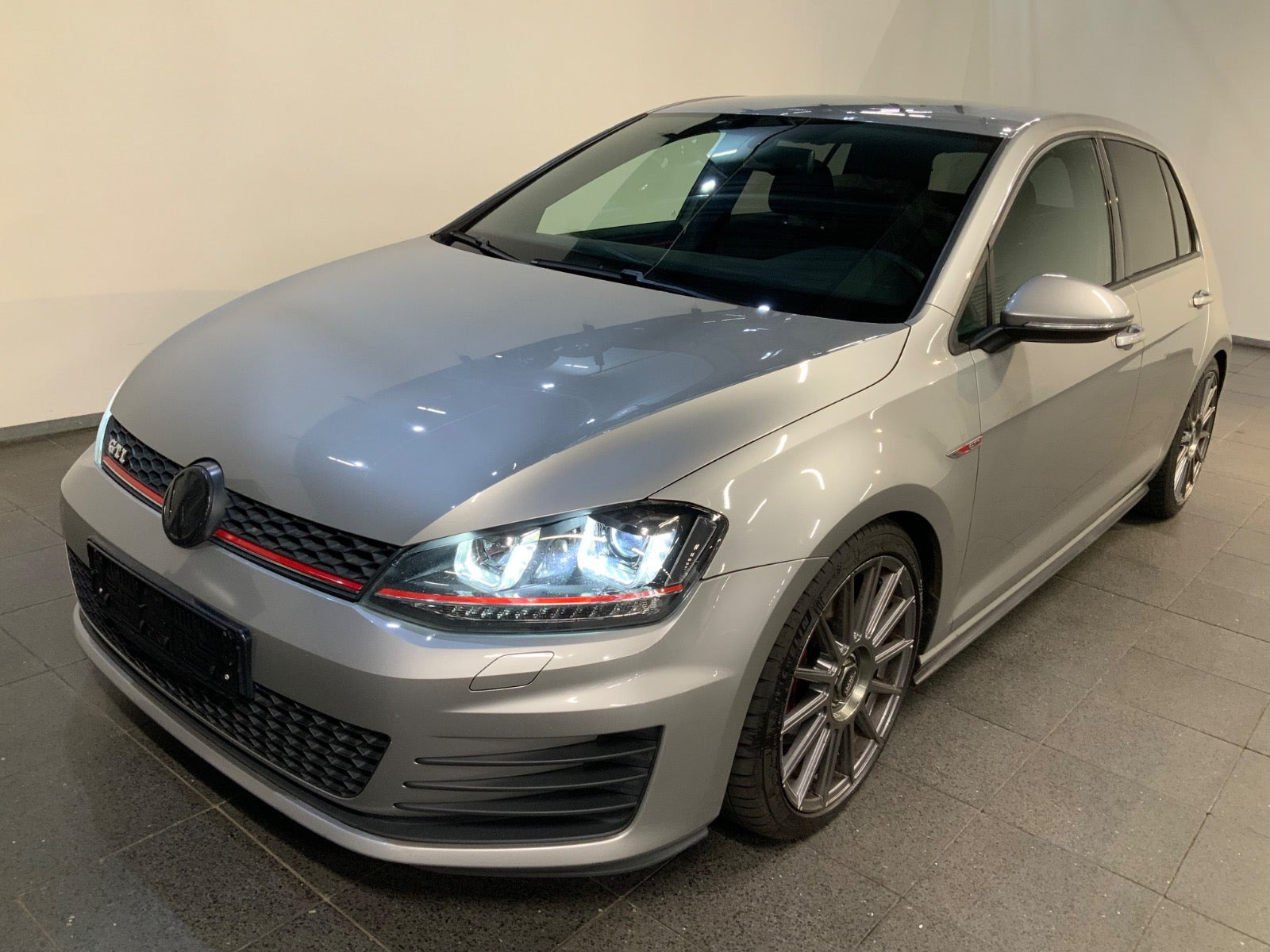 VW Golf VII 2,0 GTi BMT