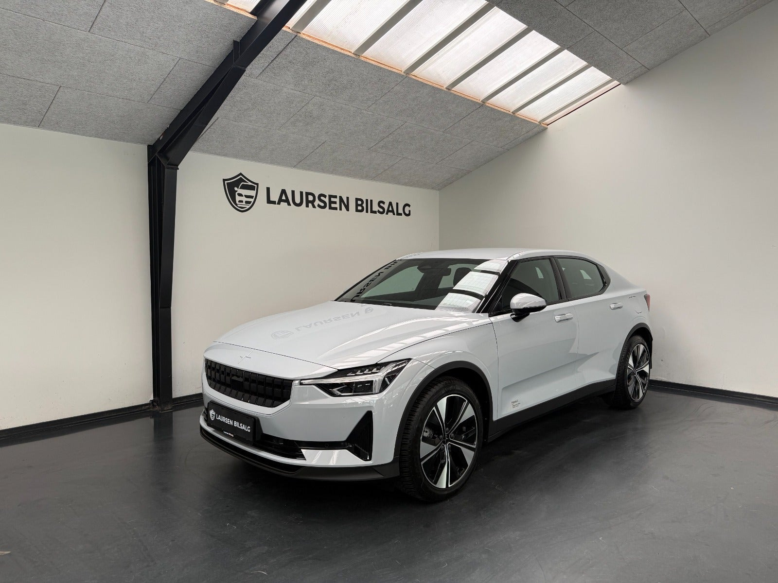 Sølv Polestar 2 fra 2023