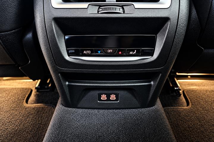 Sort BMW iX3 fra 2023